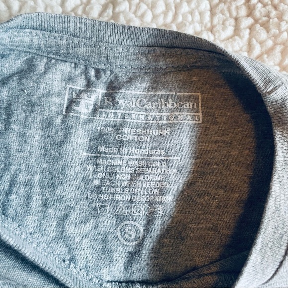 Royal Caribbean Women's T-Shirt - Size: Small - Cotton - Picture 6 of 6